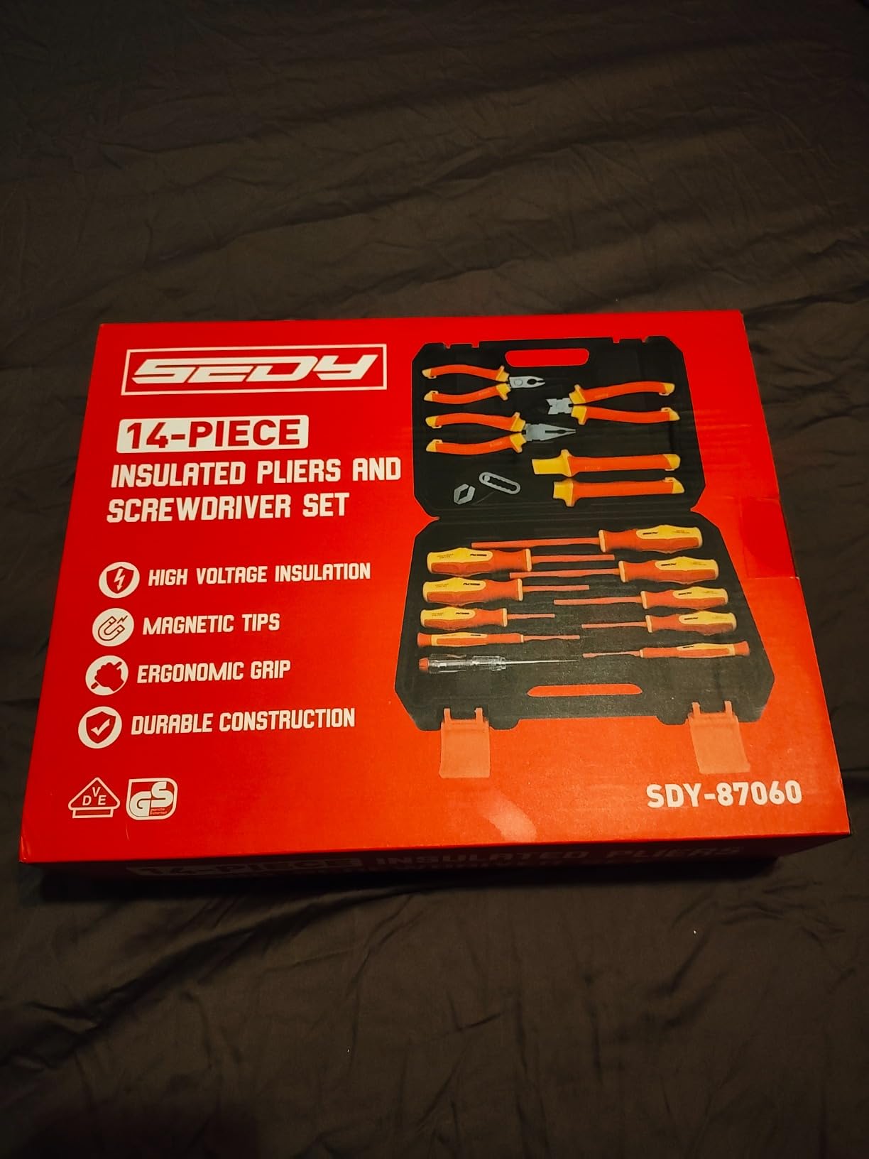 Insulated Screwdriver & Pliers Set: 14-Piece VDE Insulated Set 1000V Insulated Electrician Tool Set with Magnetic Phillips, Slotted Screwdrivers and Insulated Pliers customer photo 2
