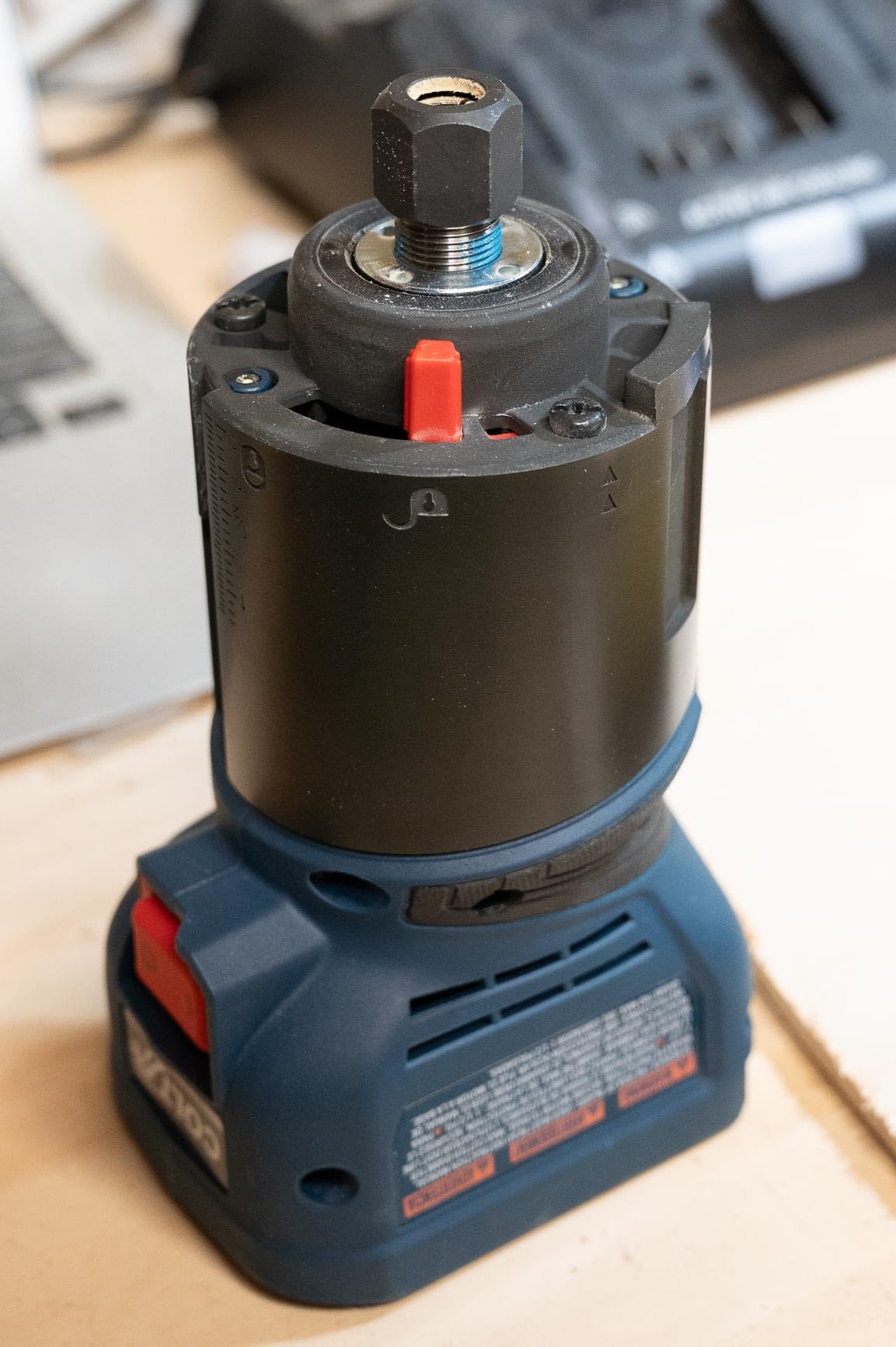 BOSCH GKF18V-25N 18V Cordless Router, Palm Router for Woodworking customer photo 1