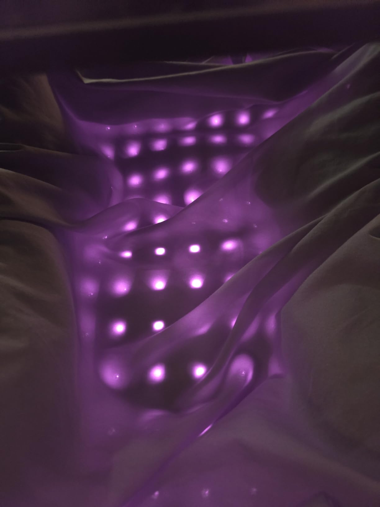 Comfytemp Red Light Therapy Pad for Body, 24'' x 12'', 660nm & 850nm customer photo 1
