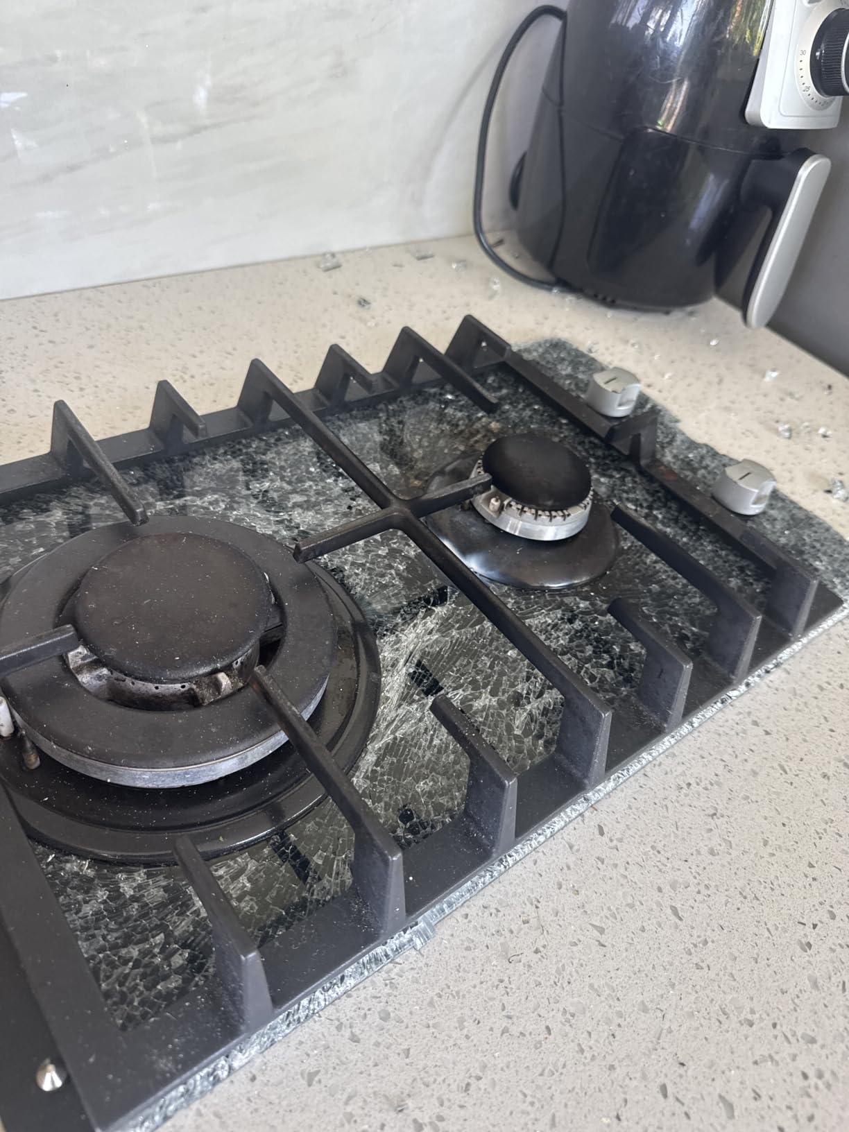 Gas Cooktop 30 Inch, Amzgachfktch 5 Burners Propane Stove, Built-in NG/LPG Convertible Gas Stove Top, Black Tempered Glass Propane Cooktop with Thermocouple Protection customer photo 1