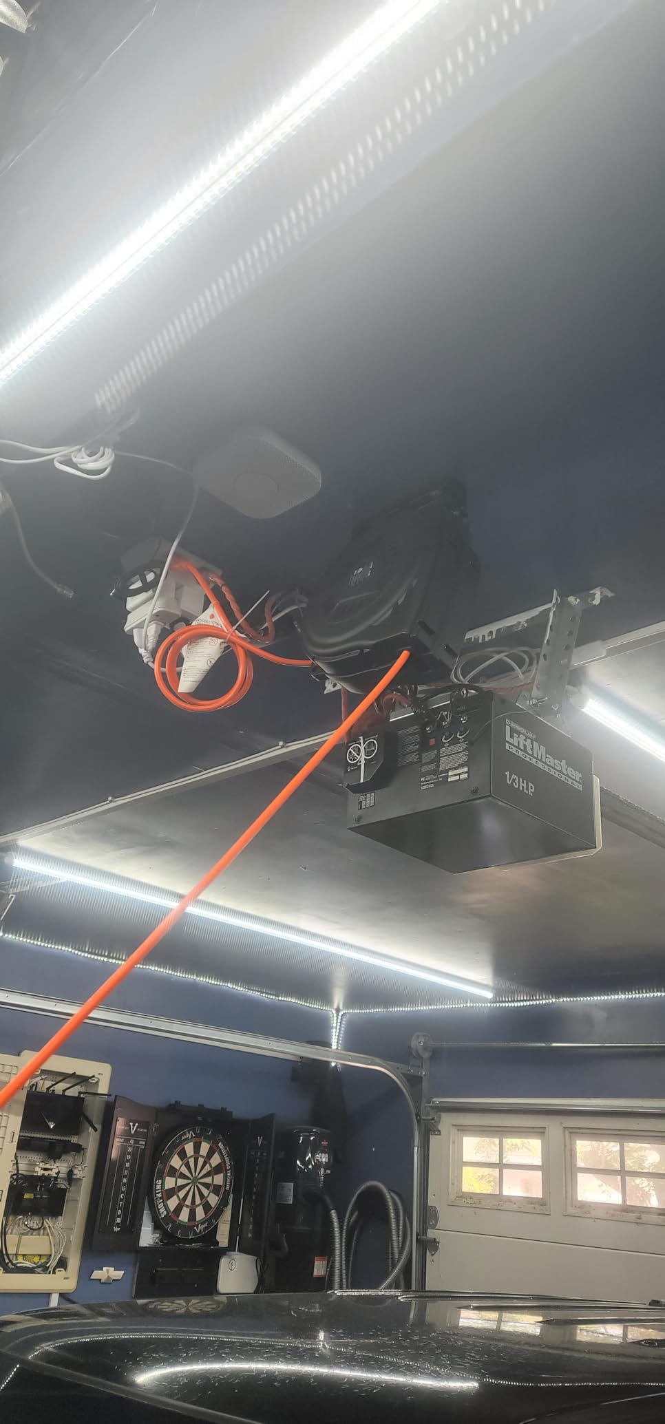 VEVOR 30FT Retractable Extension Cord Reel, Heavy Duty 16AWG/3C SJTOW Cord customer photo 2