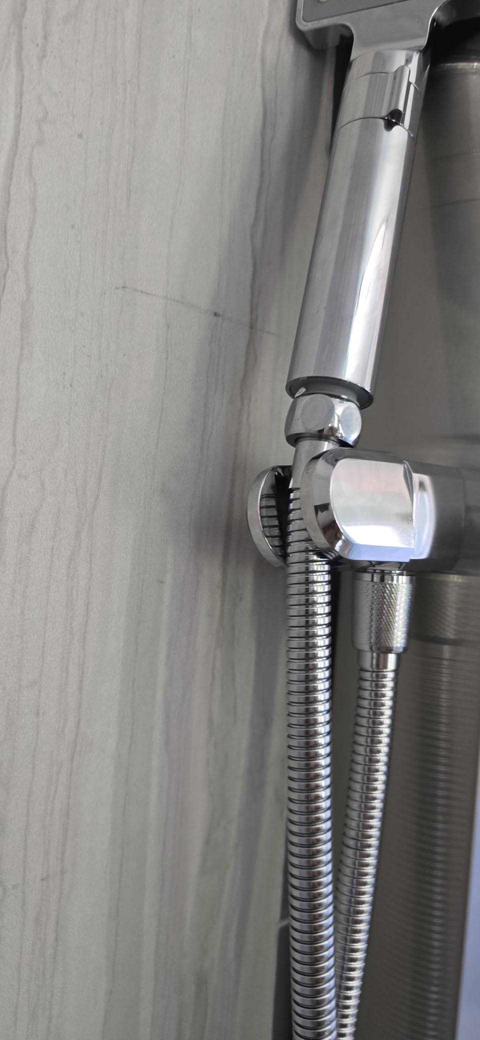 ROVATE 4-in-1 Rainfall Waterfall Shower Panel Tower System, Matte Black customer photo 1