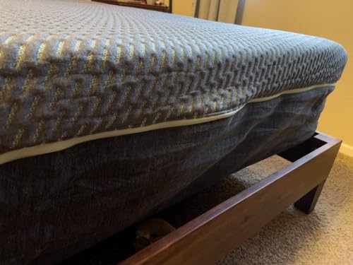 Tuft & Needle Mint Plush Hybrid Queen Mattress in a Box customer photo 1