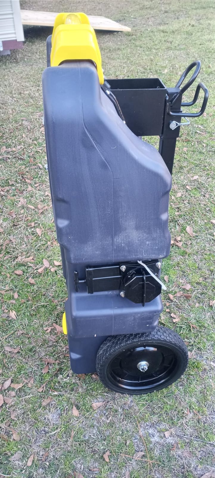 30 Gallon RV Portable Waste Tank 2 Wheel Tote Tank customer photo 1