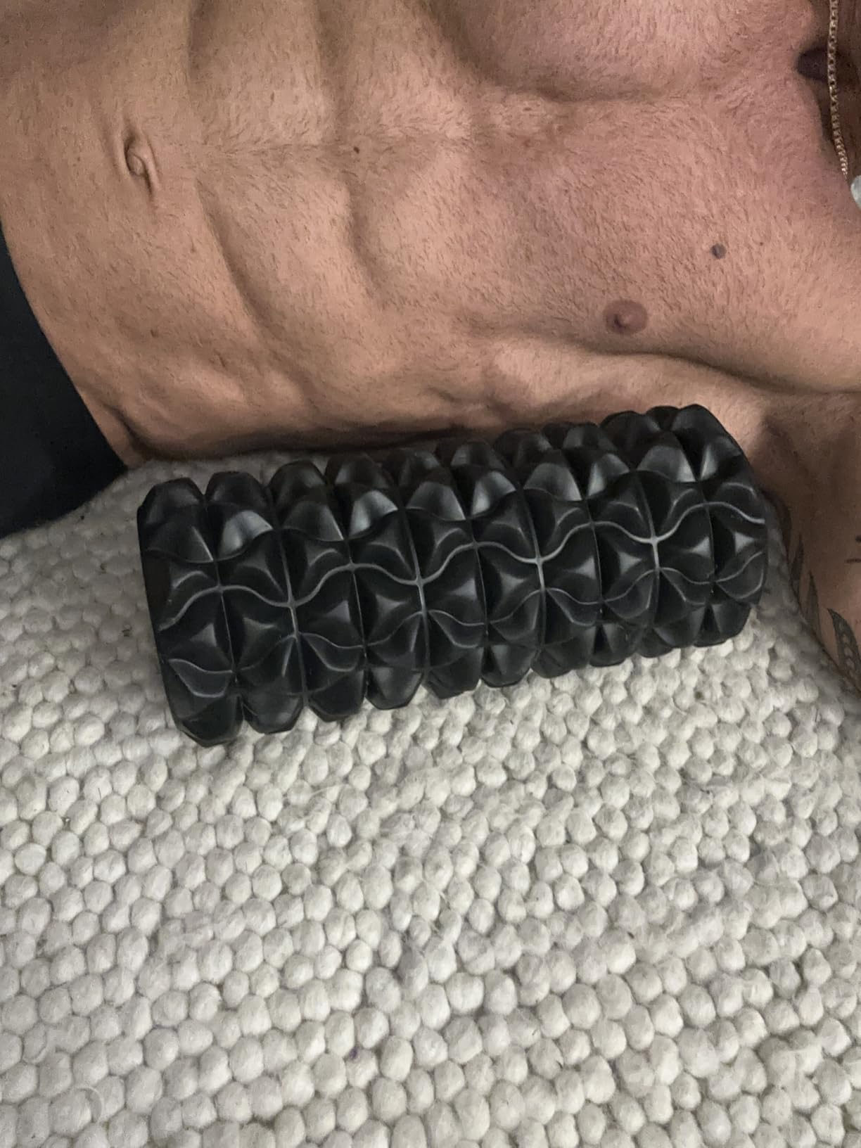 Vibrating Foam Roller, 5-Speed Electric Roller, Rechargeable customer photo 1
