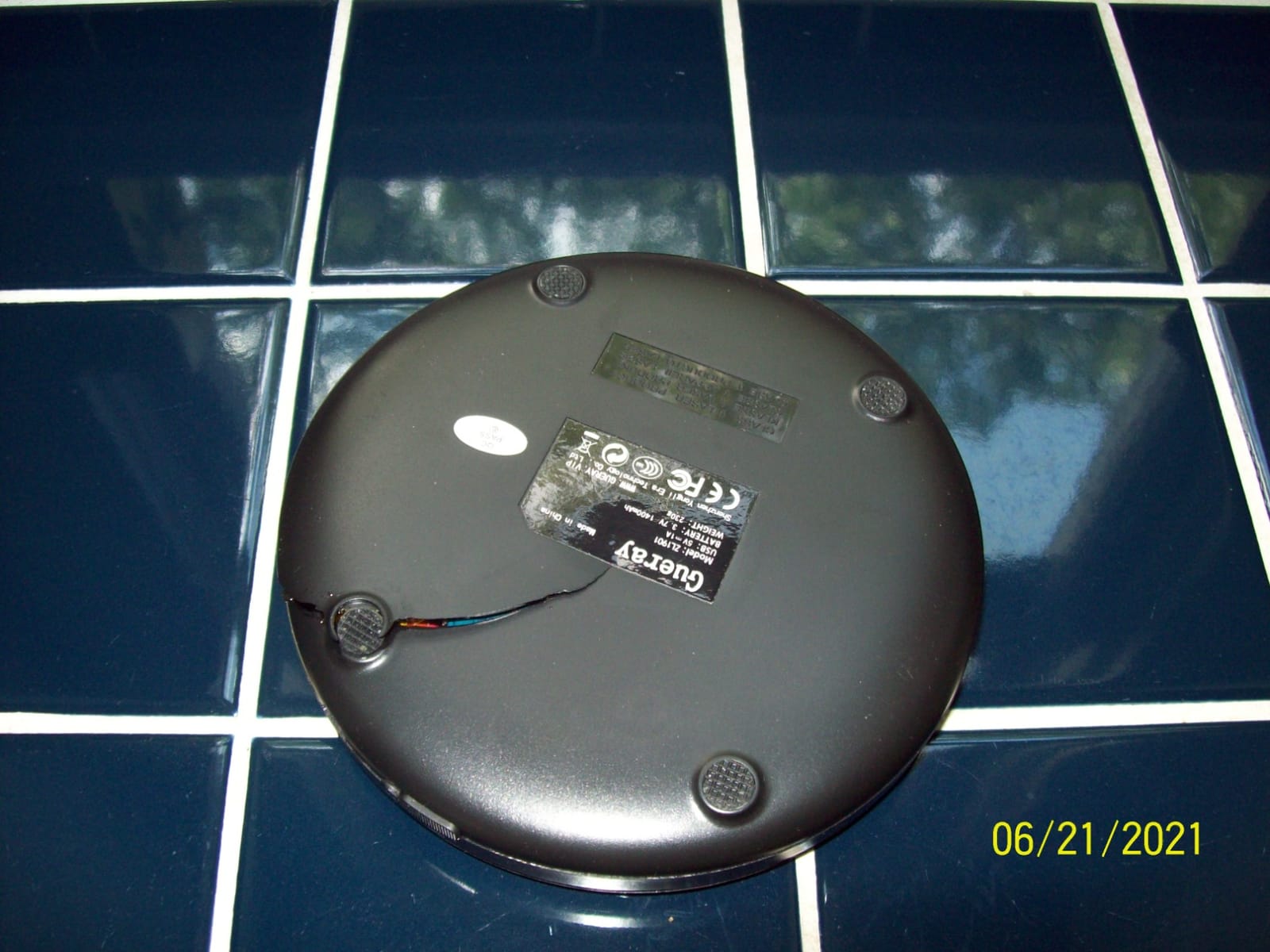 Gueray Portable CD Player with Earphones CD Player for Car customer photo 2