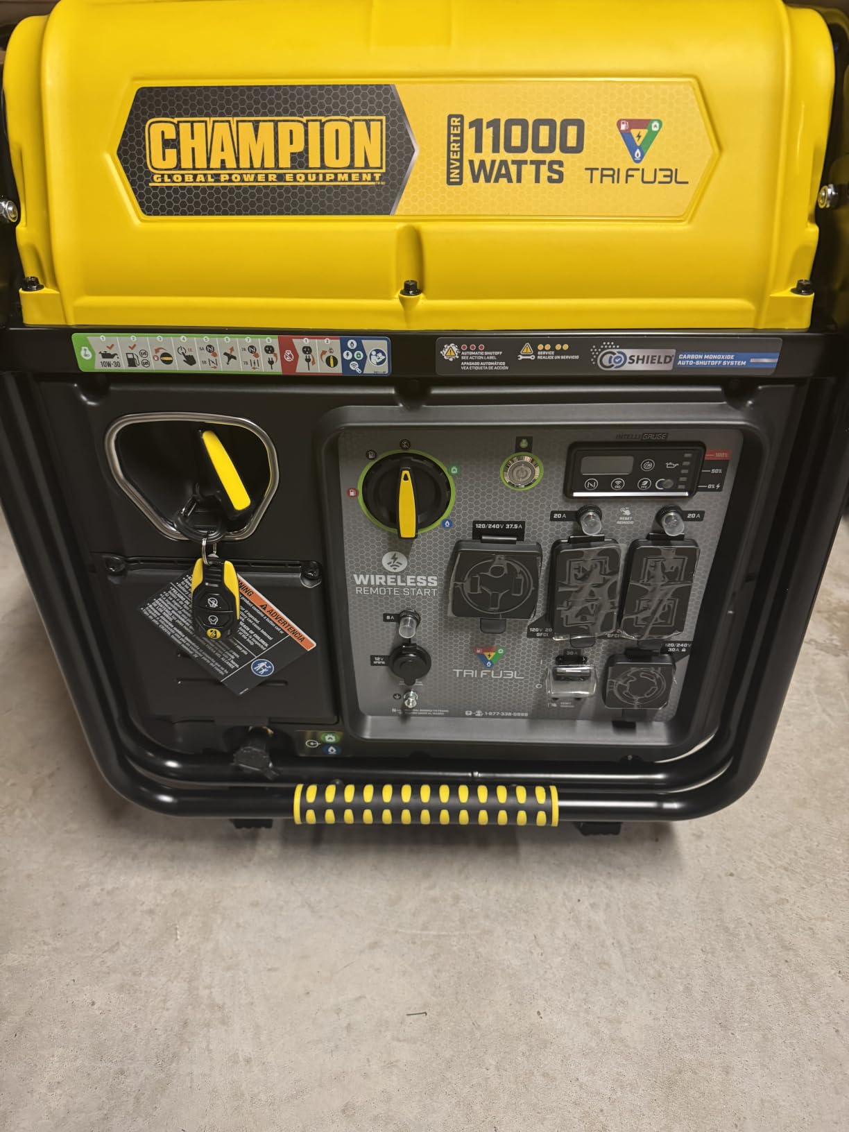 Champion 11,000-Watt Remote Start Tri Fuel Portable Inverter Generator customer photo 2
