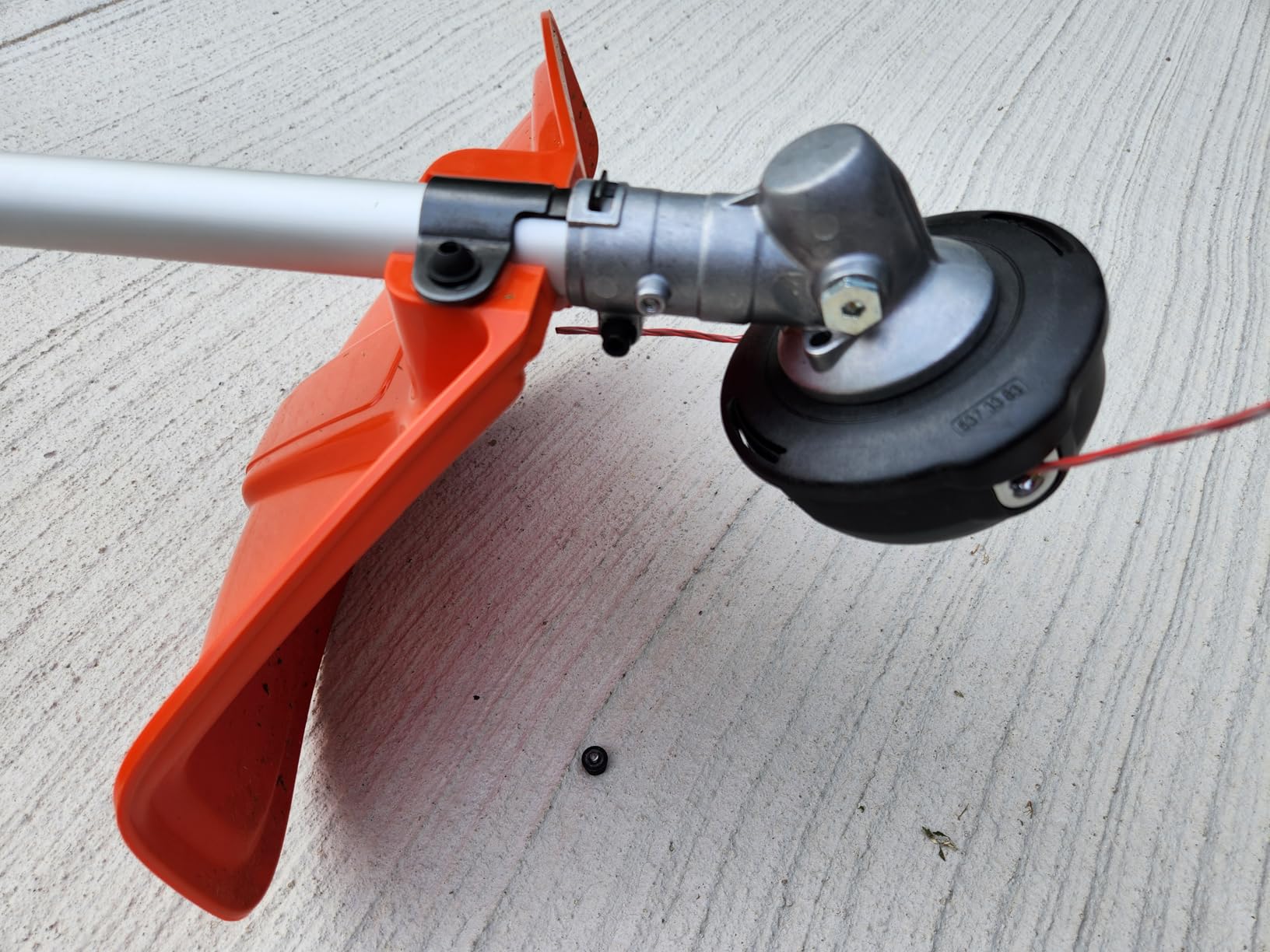 Husqvarna 122RJ Multi-Purpose Gas Brush Cutter with String Trimmer Head customer photo 2
