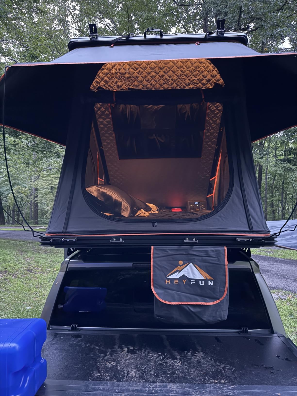 Adventurer Pro Rooftop Tent Hard Shell, 2-3 Person Aluminum Roof Top Tent customer photo 2