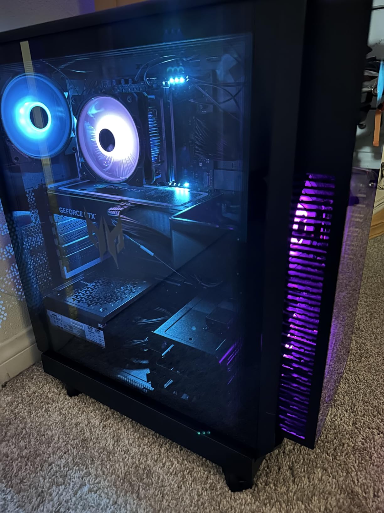 CORSAIR RM850e (2025) ATX 3.1 PCIe 5.1 Ready 850W Power Supply – Black customer photo 2