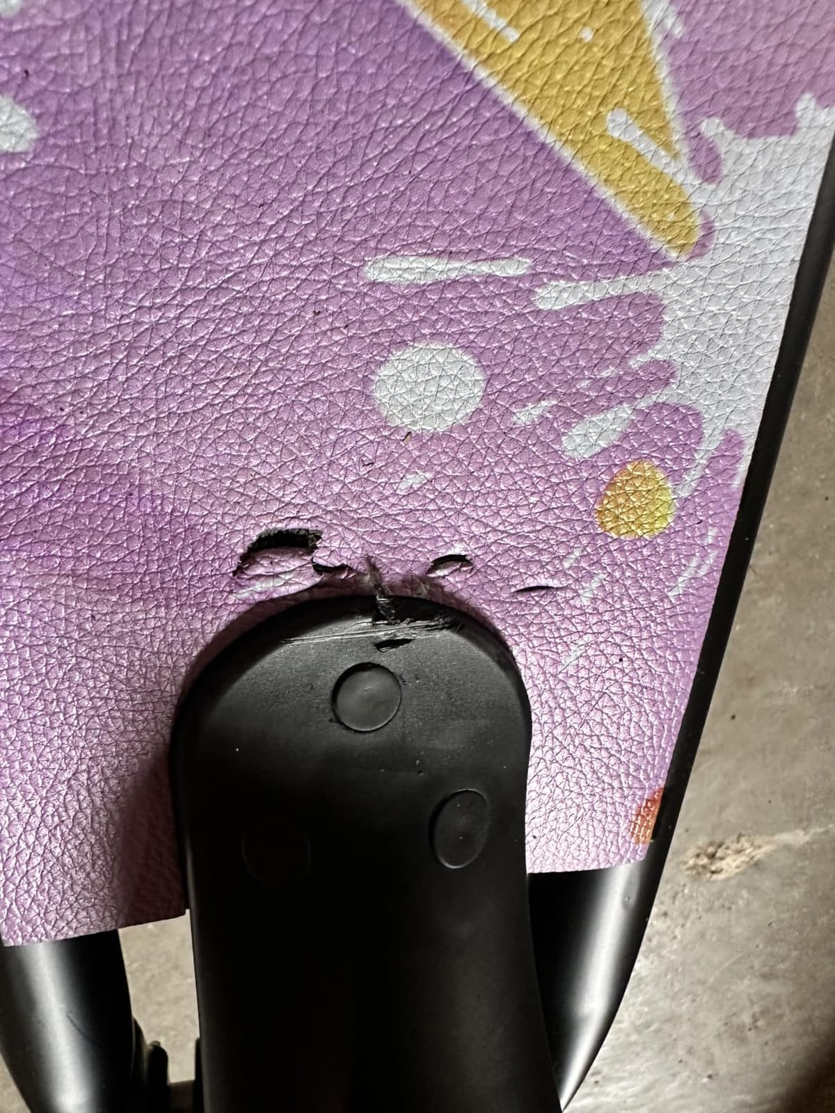 Aovowheel Electric Scooter for Adults, Folding E Scooter Commuting Scooters customer photo 2