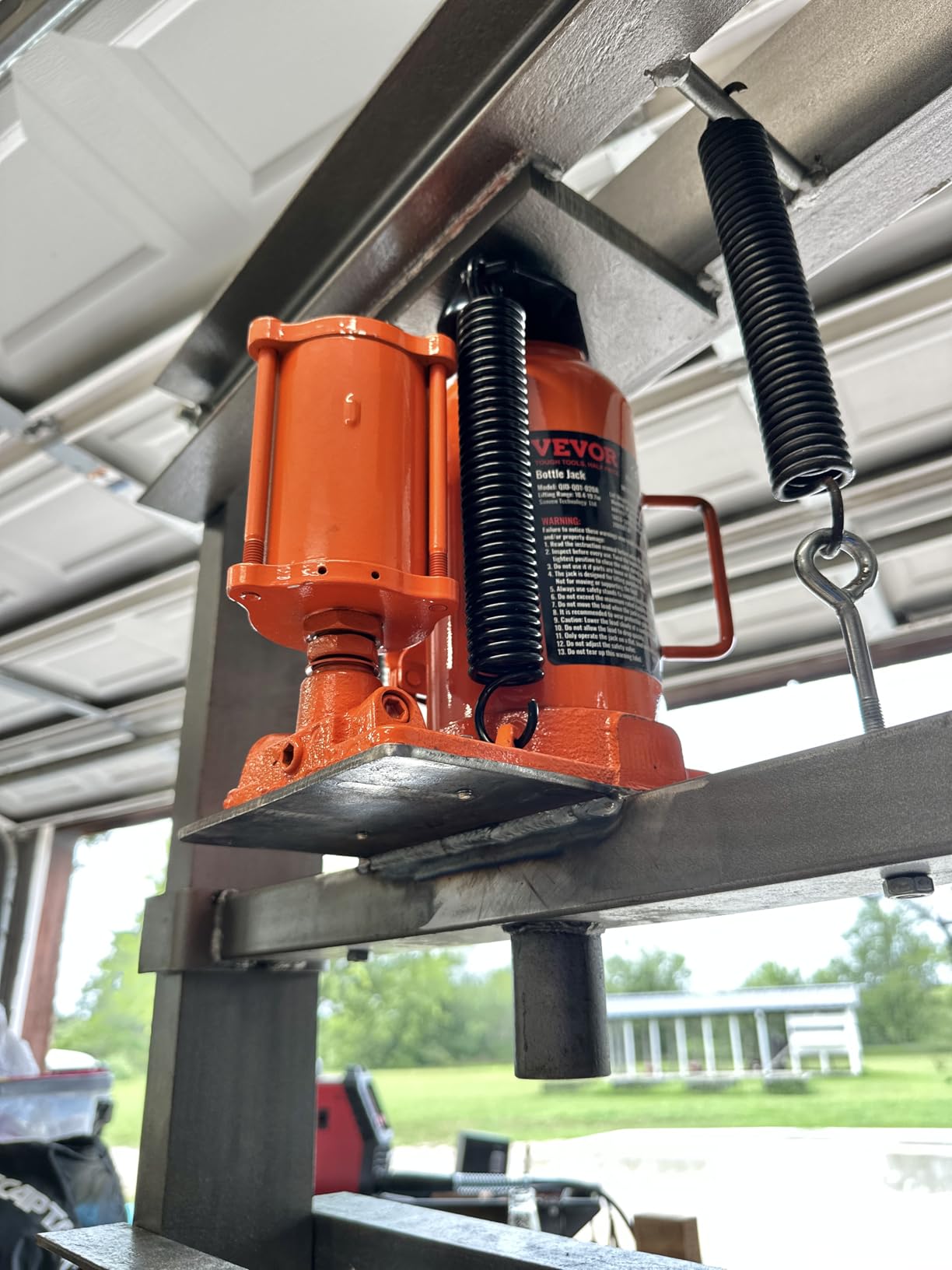 VEVOR Air Hydraulic Bottle Jack, 12 Ton/26455 lbs Pneumatic Hydraulic Bottle Jack with 10.43''-19.88'' Lifting Range & Manual Hand Pump, for Pickup, Truck, RV, Auto Repair, Industrial Engineering customer photo 1