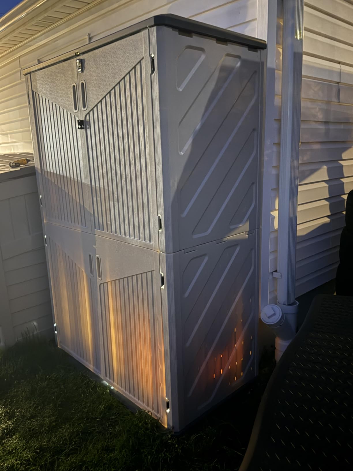 Aoxun 64 Cu.Ft Resin Storage Shed with Metal Shelving Kit & Floor, White customer photo 2
