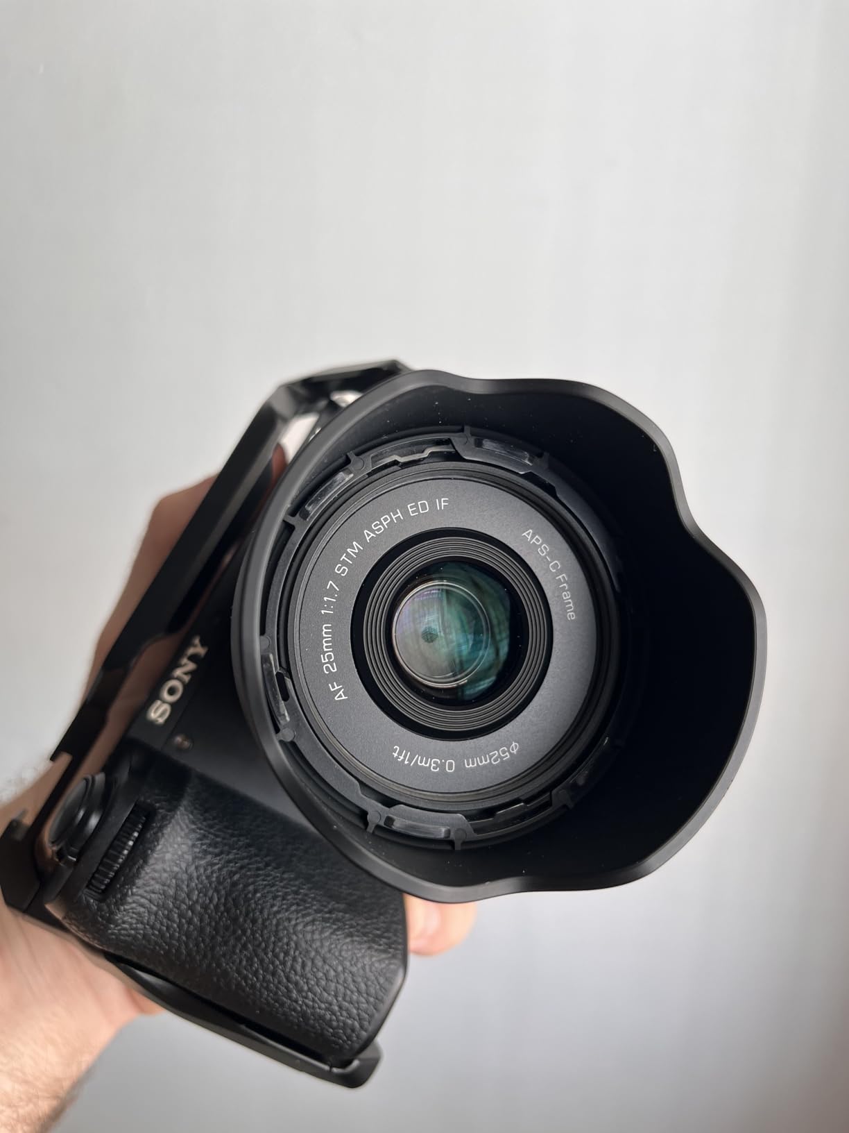 VILTROX AF 35mm F1.7 Air E Lens for Sony E Mount, f/1.7 Large Aperture APS-C Auto Focus Prime Lens Compatible with Sony E-Mount Mirrorless Cameras ZV-E10 II EV10 a6700 a6600 a6400 a7c ii a7rv a7iii customer photo 2