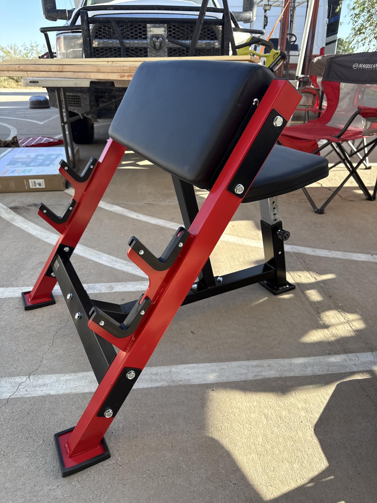 VEVOR Preacher Curl Bench, Strength Training Benches, Max Load 660 LBS Home Gym Fitness Equipment, Seated Arm Isolated Barbell Dumbbell Bicep Station, Adjustable Weight Bench with Bar Holders | Seated Arm Isolation Bench with Bar Holders for Barbell and Dumbbell Training, Ideal for Home Gym Fitness, Strength Workouts customer photo 1