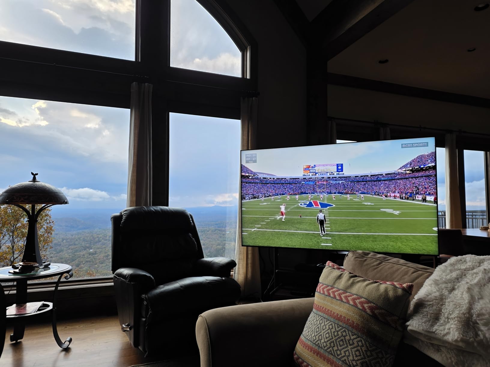 Samsung 55-Inch Class Neo QLED 4K QN90F Series, Vision AI, Mini LED Smart TV (2025 Model, 55QN90F) Neo Quantum HDR+, Object Tracking Sound+ w/Dolby Atmos, Glare Free, Gaming Hub, Alexa Built-in customer photo 2