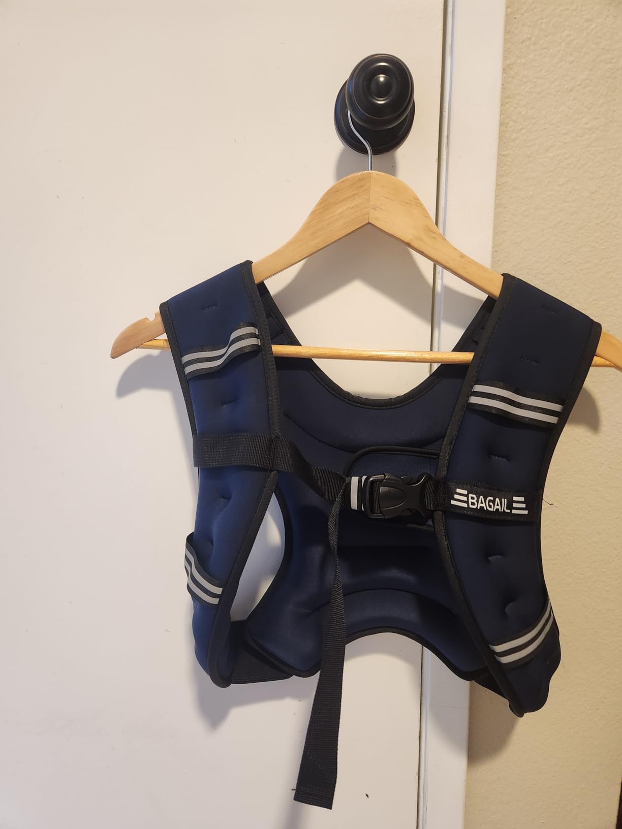 BAGAIL Comfort-Fit Weighted Vest for Woman, Even Weight Distribution, Faster Weight Loss, No-Chafe or Bounce for Walking & Running with Detachable Phone Pouch & Reflective Stripes (Available 5-30lbs) customer photo 2