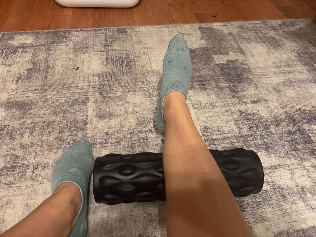 High-Density Vibrating Foam Roller Black with 4 Customizable Speeds for Deep Tissue Massage, Muscle Recovery and Pain Relief -Rechargeable with Portable Bag customer photo 1