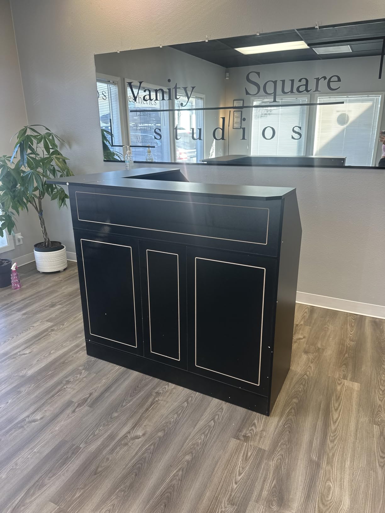 Tribesigns Reception Desk with Storage Shelves, L-Shaped Modern Front Desk, Reception Counter Table for Small Office, Salon, Checkout Office, Black customer photo 2