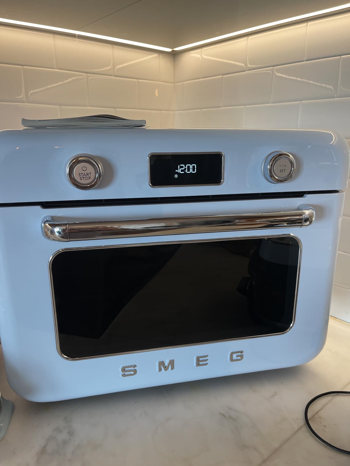 SMEG COF01Countertop Combi Oven - Multi-Function Grill, Air Fry, Steam, Bake, Convection, Defrost, and Warm, 10 Cooking Functions - Made In Italy (Black) customer photo 1