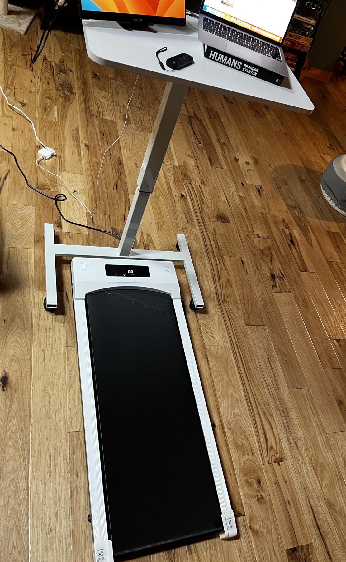 Walking Pad Treadmill with Desk Workstation,3.5 HP Foldable Treadmills with 15% Incline & Handle Bar,450lbs Capacity,2s Folding,Ultra-Quiet,Small/Compact Under Desk Treadmills for Home Office customer photo 1