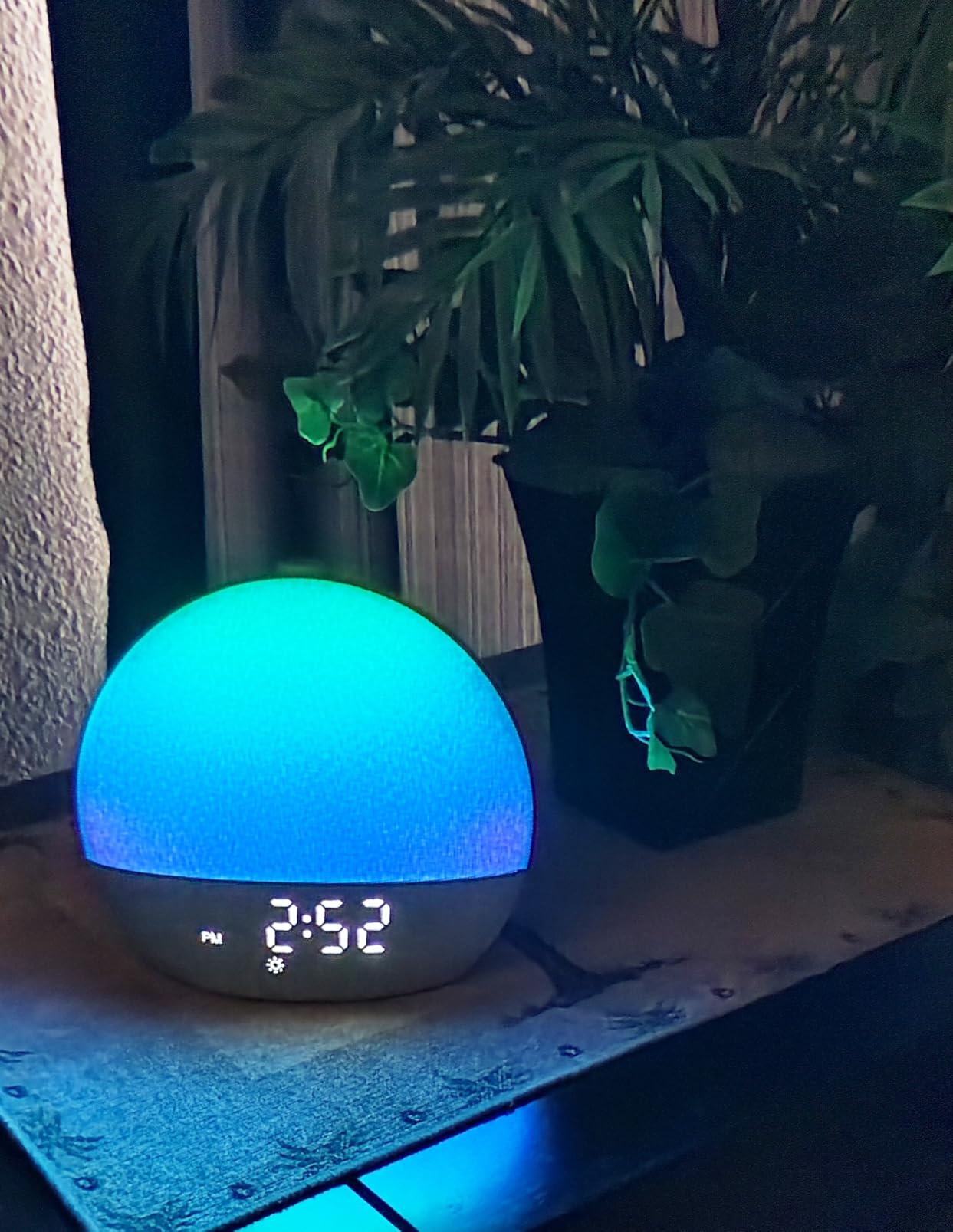 Sunrise Alarm Clock with Sound Machine - Natural Wake-Up Gradual Light customer photo 2