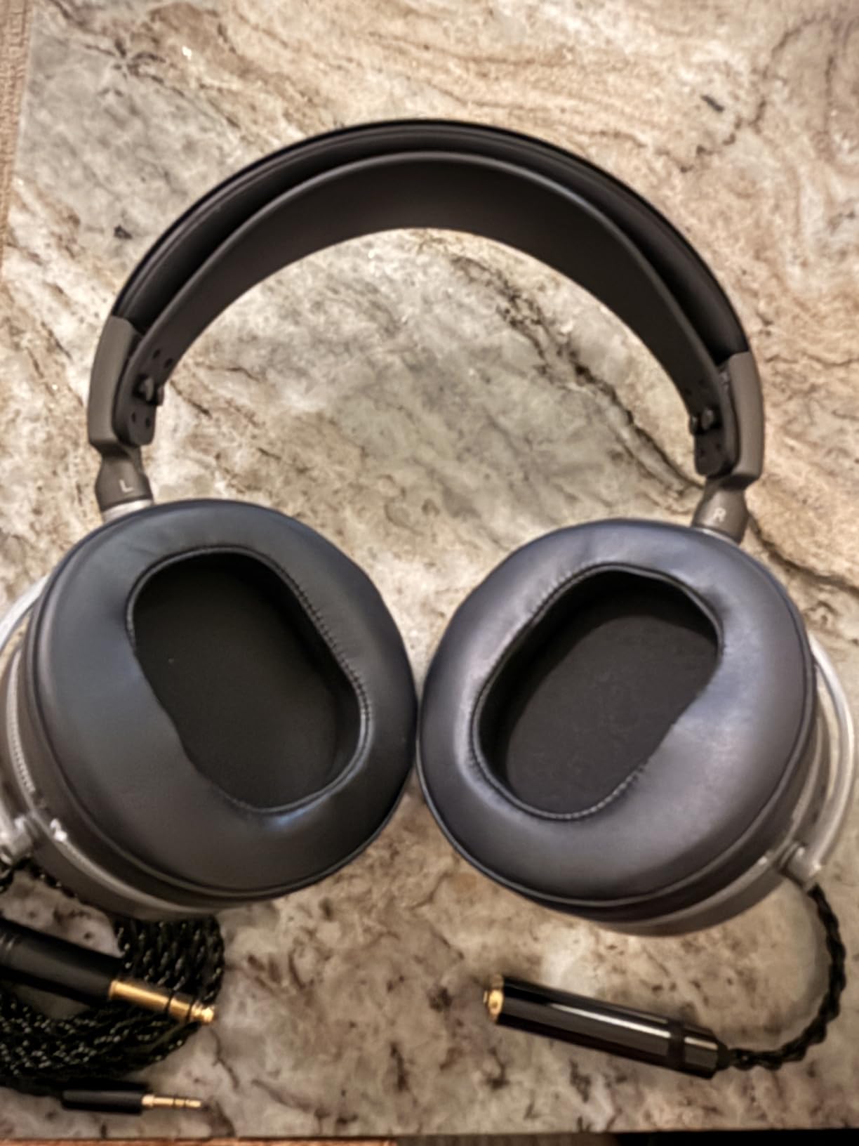 Audeze LCD-S20 Wired Closed Back Planar Headphone for Studios and Audiophiles customer photo 2