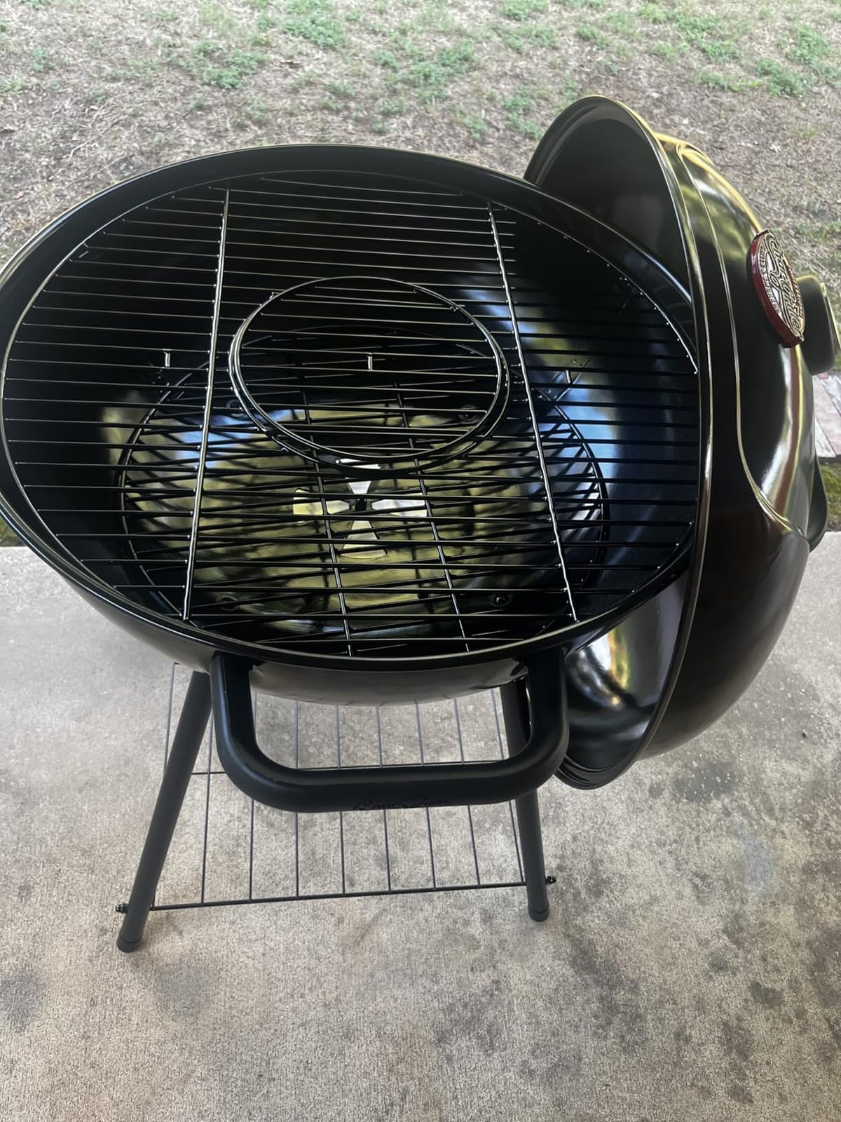 Char-Griller CG30040725 22-inch Kettle Charcoal Grill and Smoker - Steel, Black - 363 sq. in. Cooking Area customer photo 2