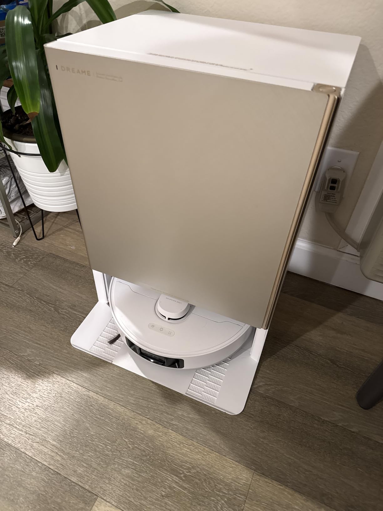 dreame Matrix10 Ultra Robot Vacuum with LDS 240+ Obstacle Avoidance customer photo 1