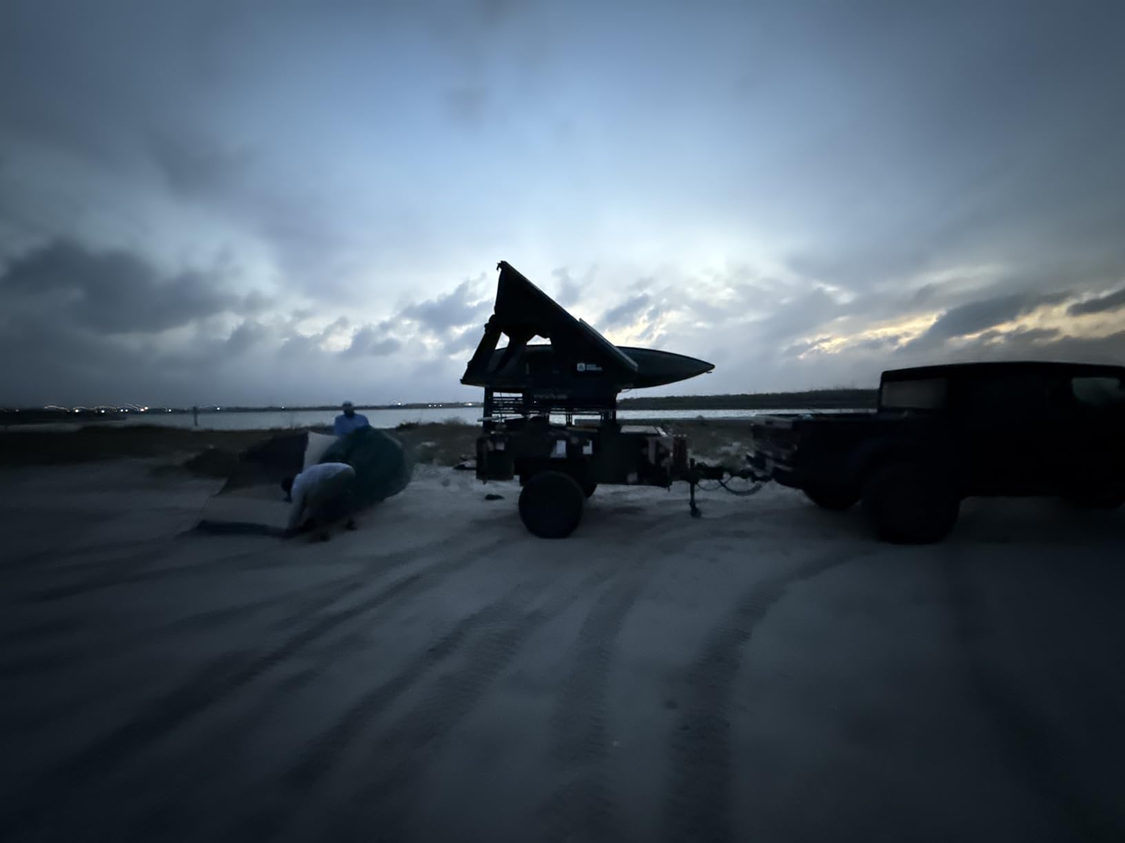 Solar Panel Rooftop Tent Hard Shell with Winter Thermal Layer customer photo 1