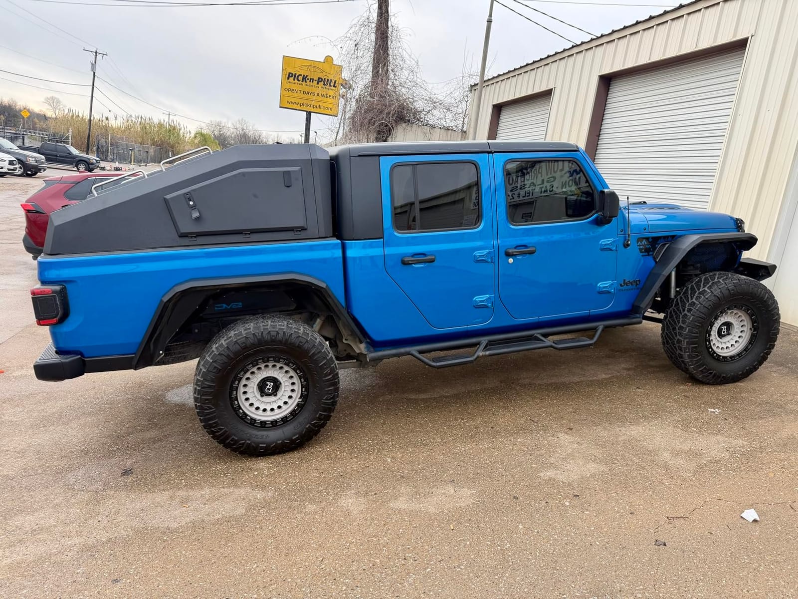 Compatible for Jeep Gladiator Steel Pickup Camper Topper Hardtop Topper Canopy Split Design Camper Pickup Truck Special customer photo 1