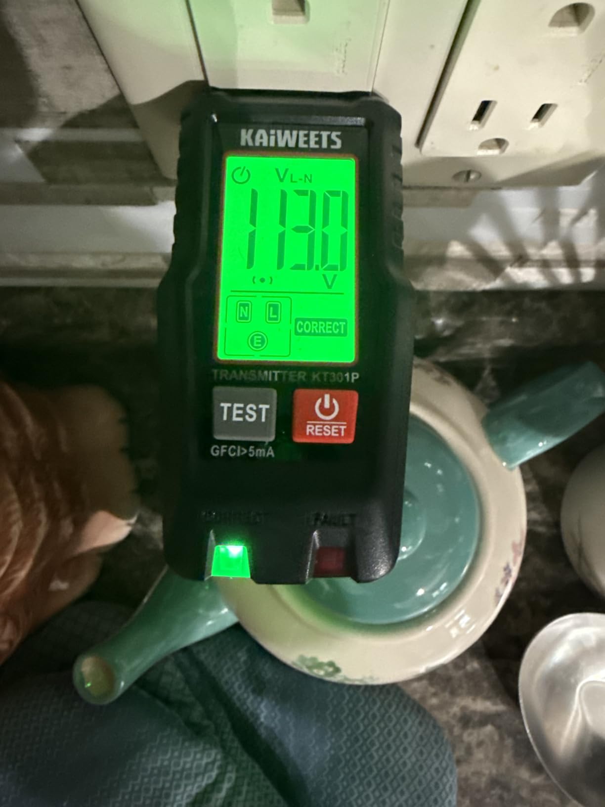 KAIWEETS Circuit Breaker Finder with LCD Display, GFCI Outlet Tester, Electrical Circuit Tracer Tool with NCV Test & Flashlight, Includes Carrying Case and Adapters- KT301P customer photo 2