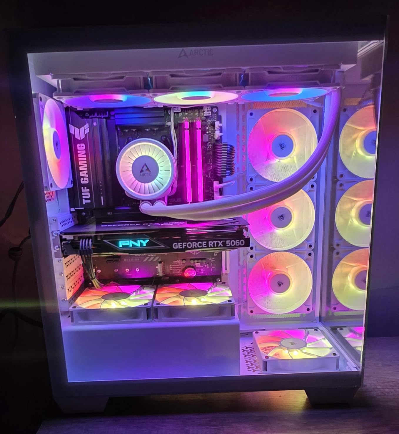 CORSAIR 3500X RS ARGB Panoramic Mid-Tower PC Case – Black customer photo 1