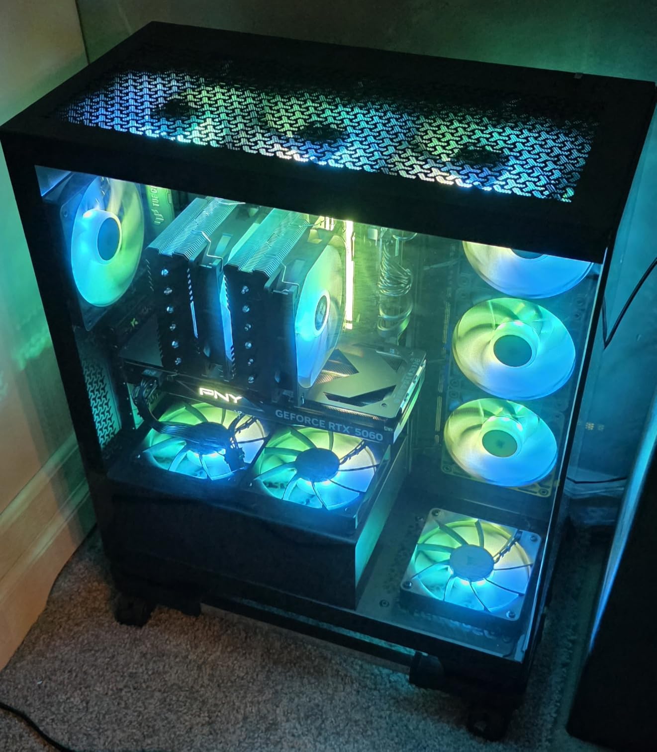 CORSAIR 3500X RS ARGB Panoramic Mid-Tower PC Case – Black customer photo 2