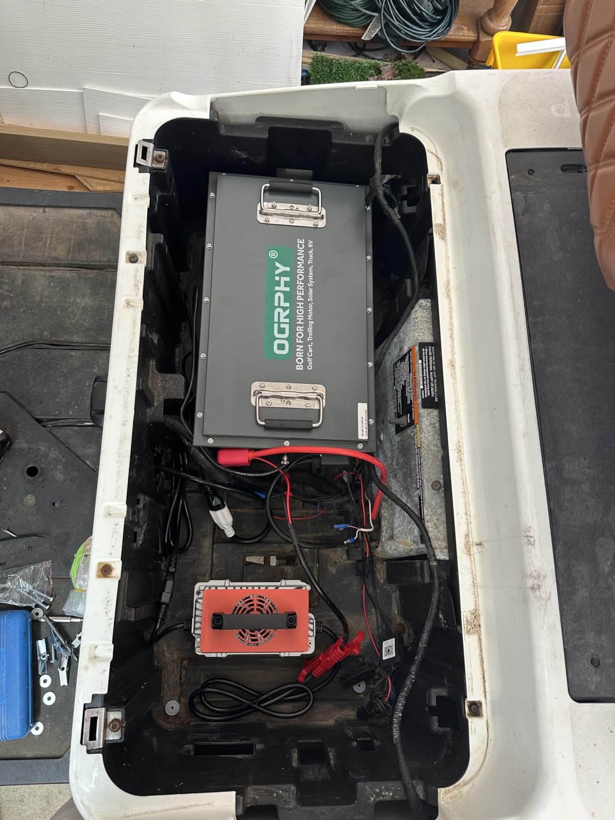 OGRPHY 48V Lithium Golf Cart Battery, 200A BMS(1000A Peak Current), with Touch Monitor & Mobile APP, 4000+ Cycles 48V Lithium Battery with 18A Charger, Perfect for Golf Carts, Solar(105AH) customer photo 1