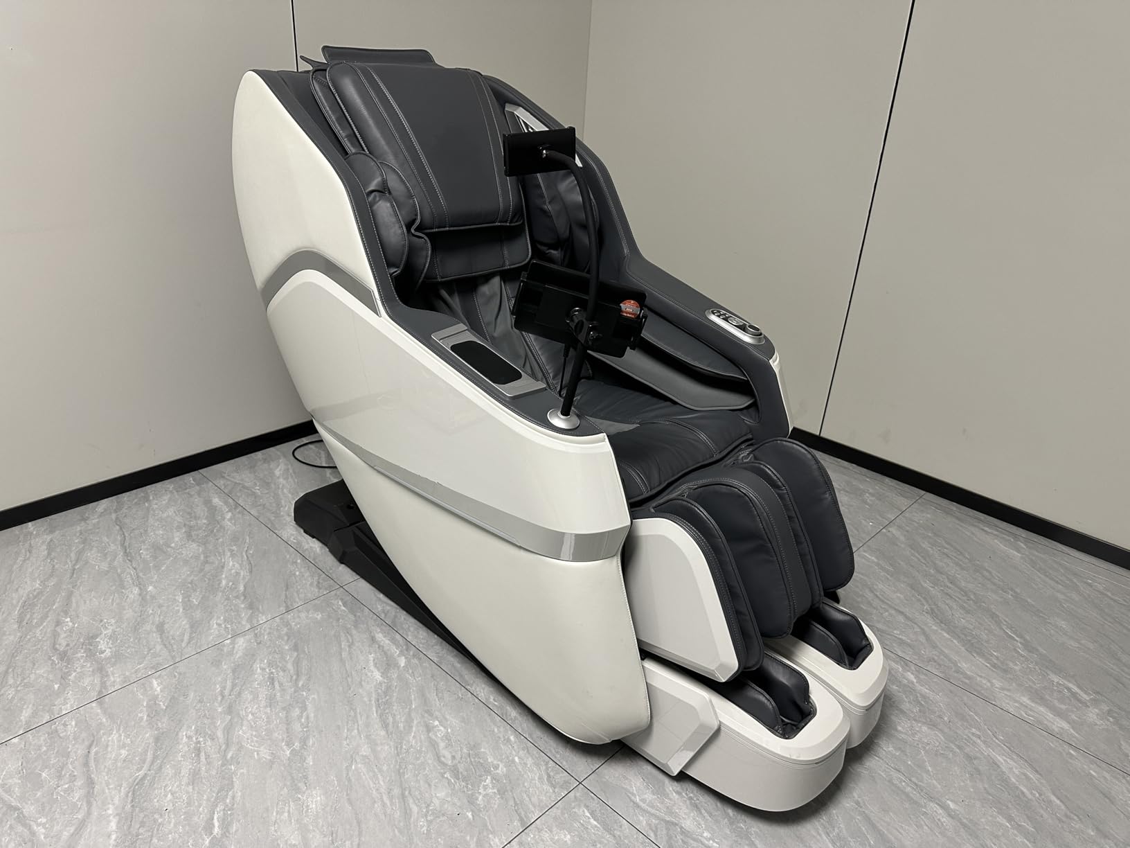 4D Massage Chair Full Body with Space Walk & Ankle Stretch, 2026 Zero Gravity 55“ SL-Track Shiatsu Massage Chair Recliner, Electric Calfrest Extension & Foot Rollers, AI Voice Control S002 Black customer photo 2