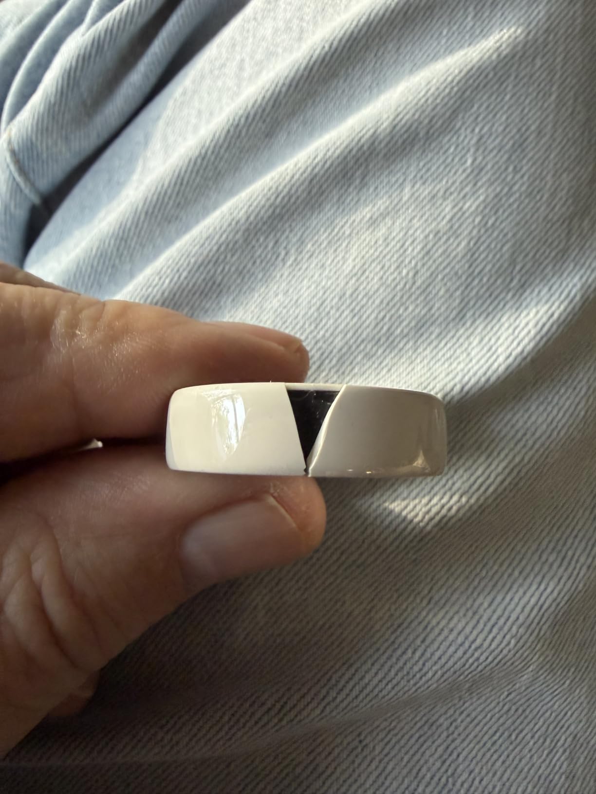OURA Ring 4 Smart Ring - Ceramic Midnight - Size 6 customer photo 2
