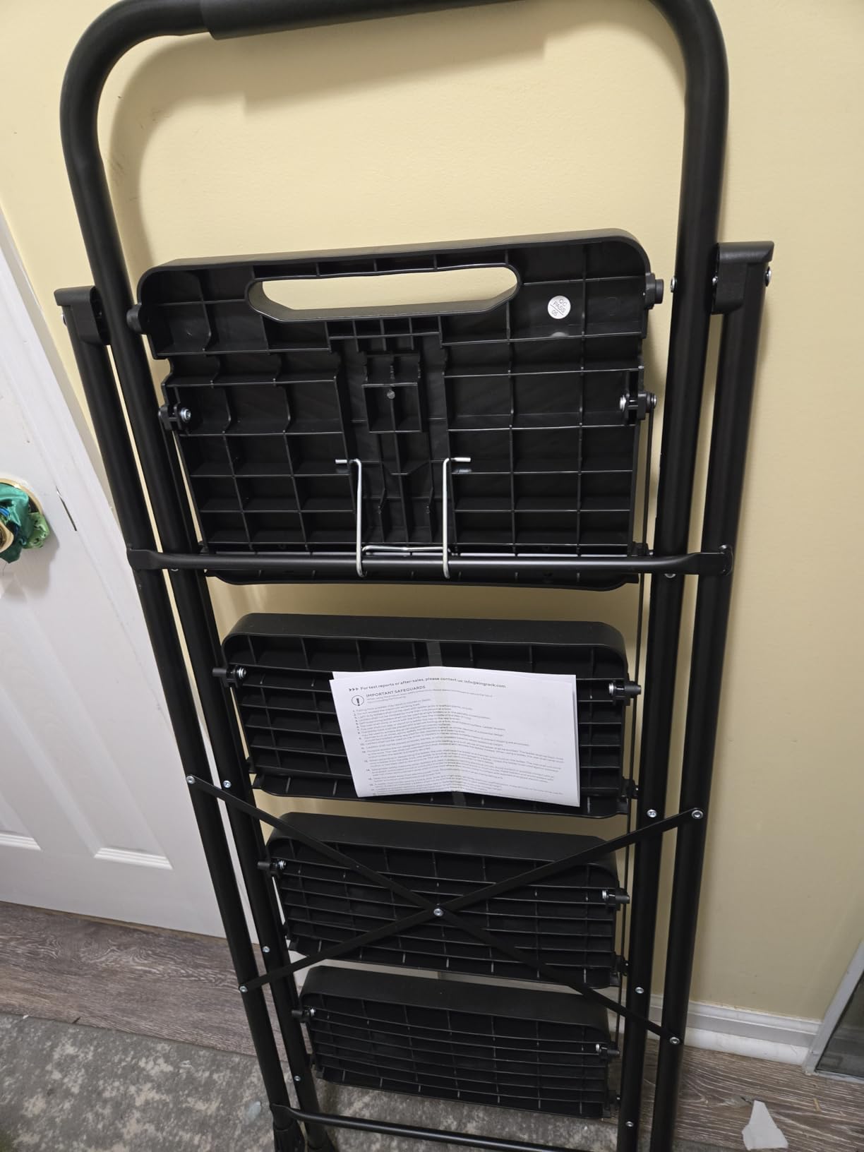 KINGRACK Step Ladder, Sturdy Steel Step Stool with Anti-Slip Wide Pedals, Handrail, Safe-Lock Design, 800lbs Folding Portable Ladder for Multi-Purpose, Home, Kitchen (6-Step with Tool Platform) customer photo 1