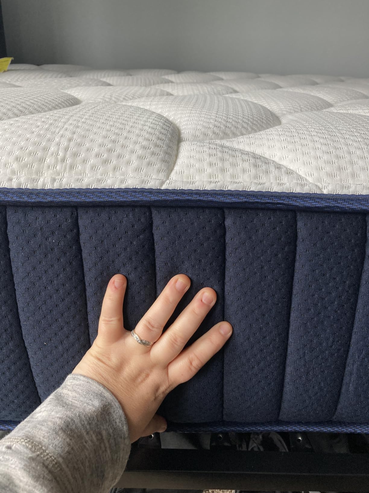 DreamCloud Ultra 15