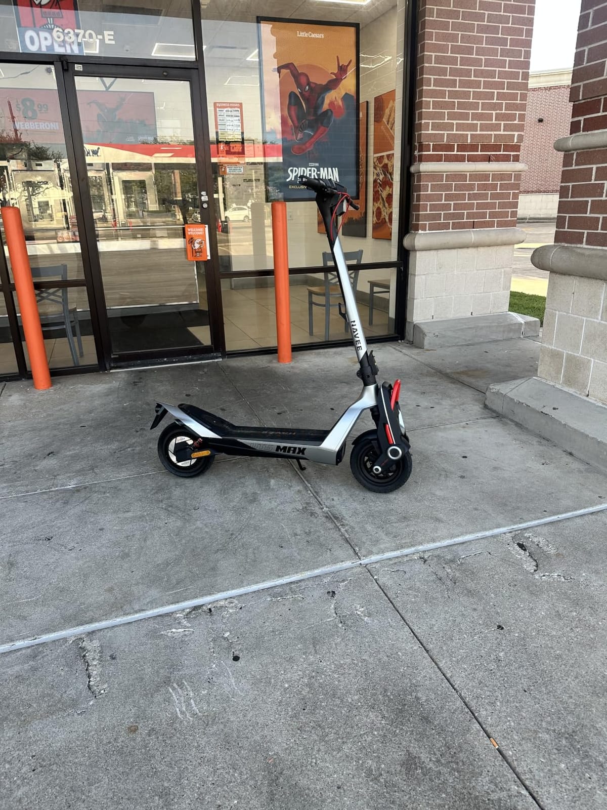 NAVEE UT5 Ultra X/UT5 Max/XT5 Pro/NT5 Max Electric Scooter, 25-43.5 mph, 51.6-74.6 Miles Range, 1638-2400W Peak Motor & Dual Suspension & Disc Brake, 10-12