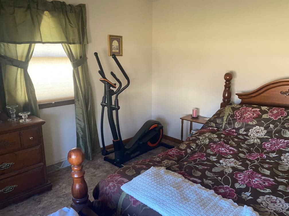 Niceday Elliptical Exercise Machine with 15.5IN/16IN/20IN Stride customer photo 1