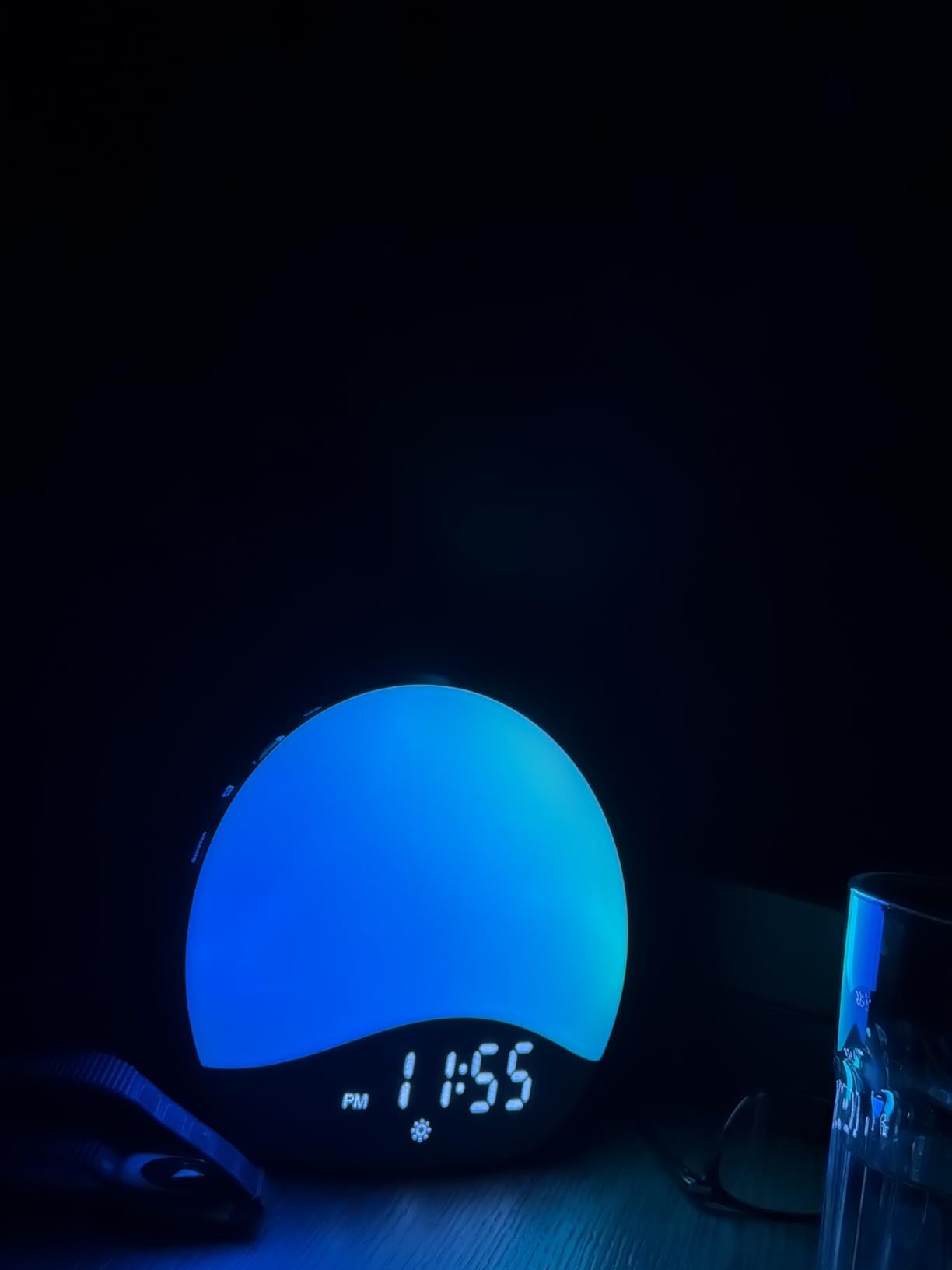 ecozy Sunrise Alarm Clock for Bedroom, White Noise Sound Machine customer photo 1