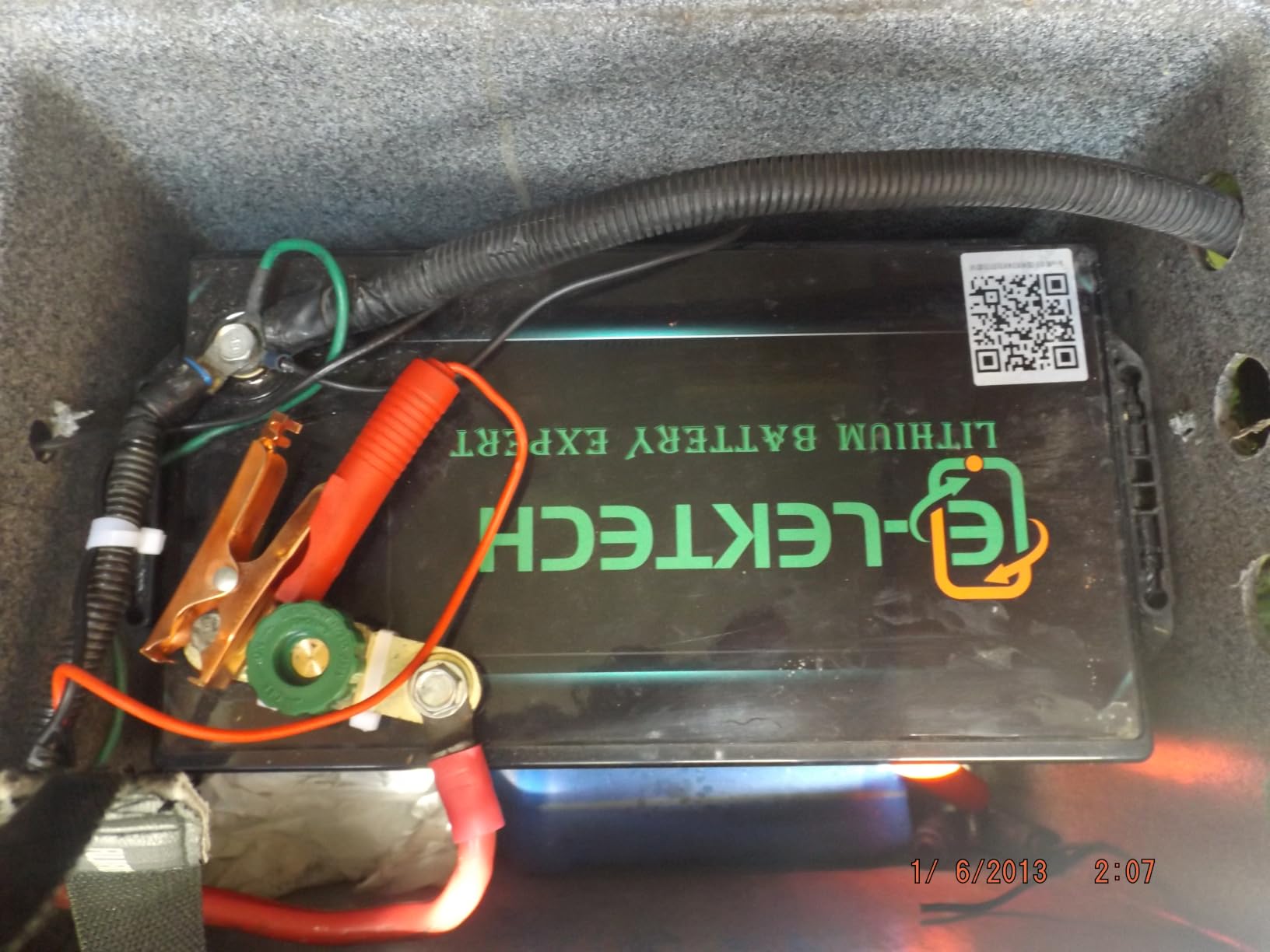 30A MPPT Solar Charge Controller with Auto Parameter LCD Display customer photo 2