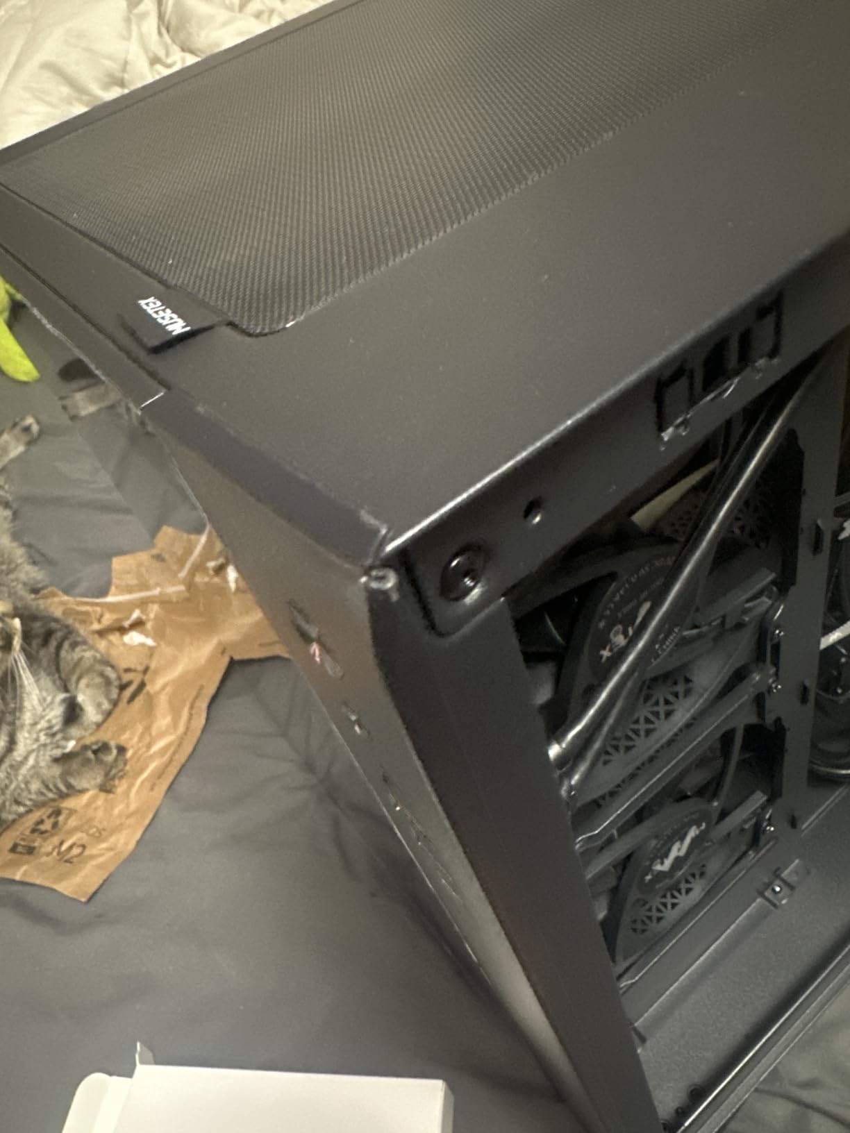 MUSETEX Y6 PC Case, Pre-Installed 4 Non-LED Fans, ATX Mid Tower Case, Computer Case with Type-C, 270° Full View Tempered Glass, Black customer photo 2