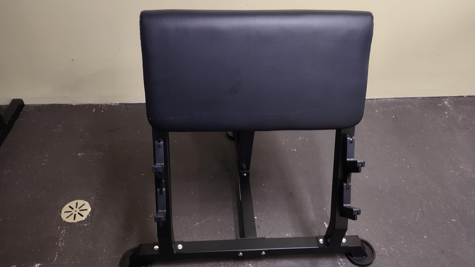 JELENS Preacher Curl Bench, Bicep Strength Training Bench for Barbell and Dumbbell, Seated Preacher Curl Machine for Arm Workout, Adjustable Weight Bench with 2 Bar Holders customer photo 1