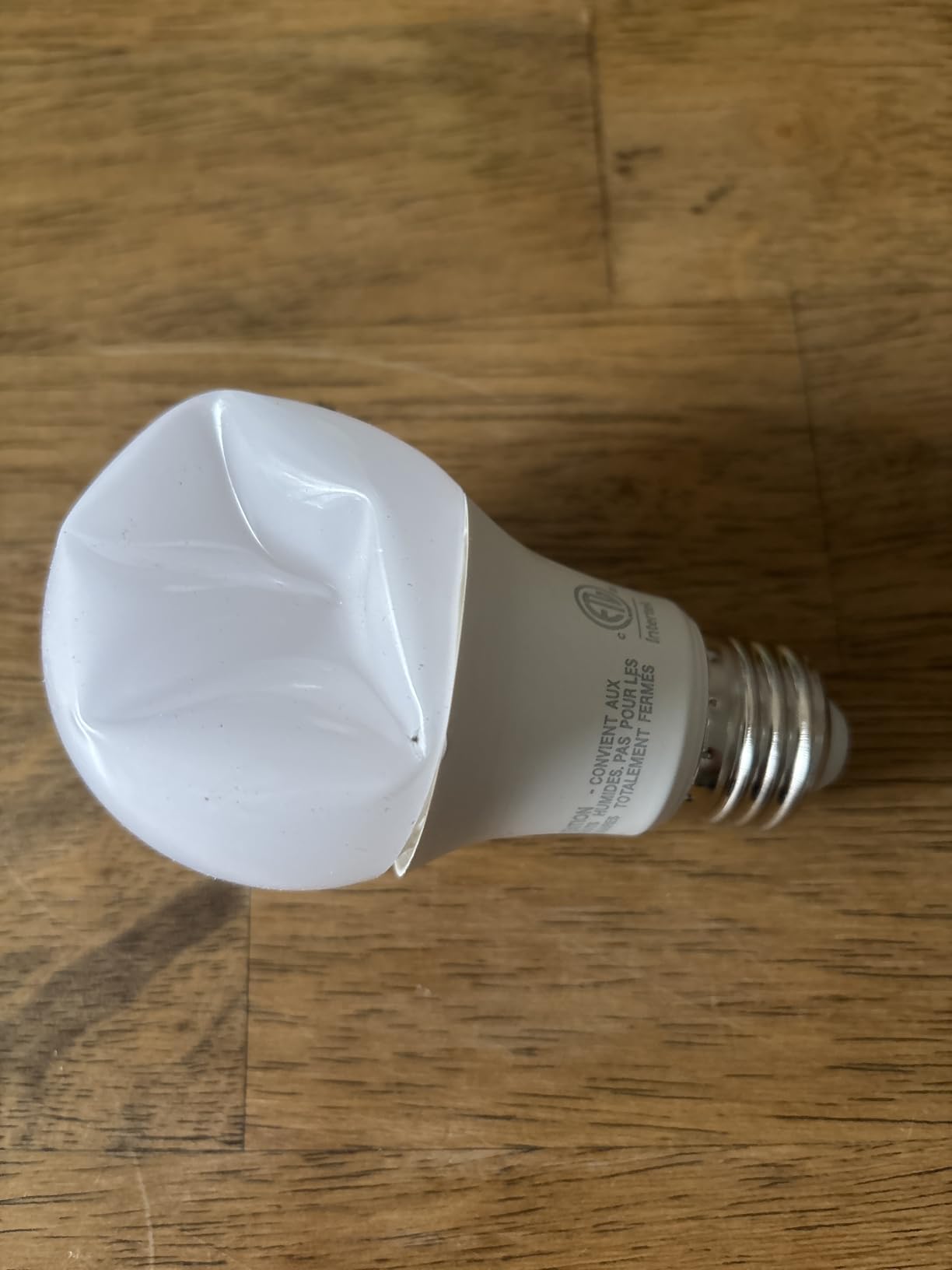 Sigalux A19 LED Light Bulbs Dimmable,60W Equivalent 750 Lumens, 2700K Soft White, E26 Base, 15,000-Hour Lifespan, 8W Energy Saving LED Bulbs, Ideal for for Living Room & Bedroom Lighting, 6 Pack customer photo 1