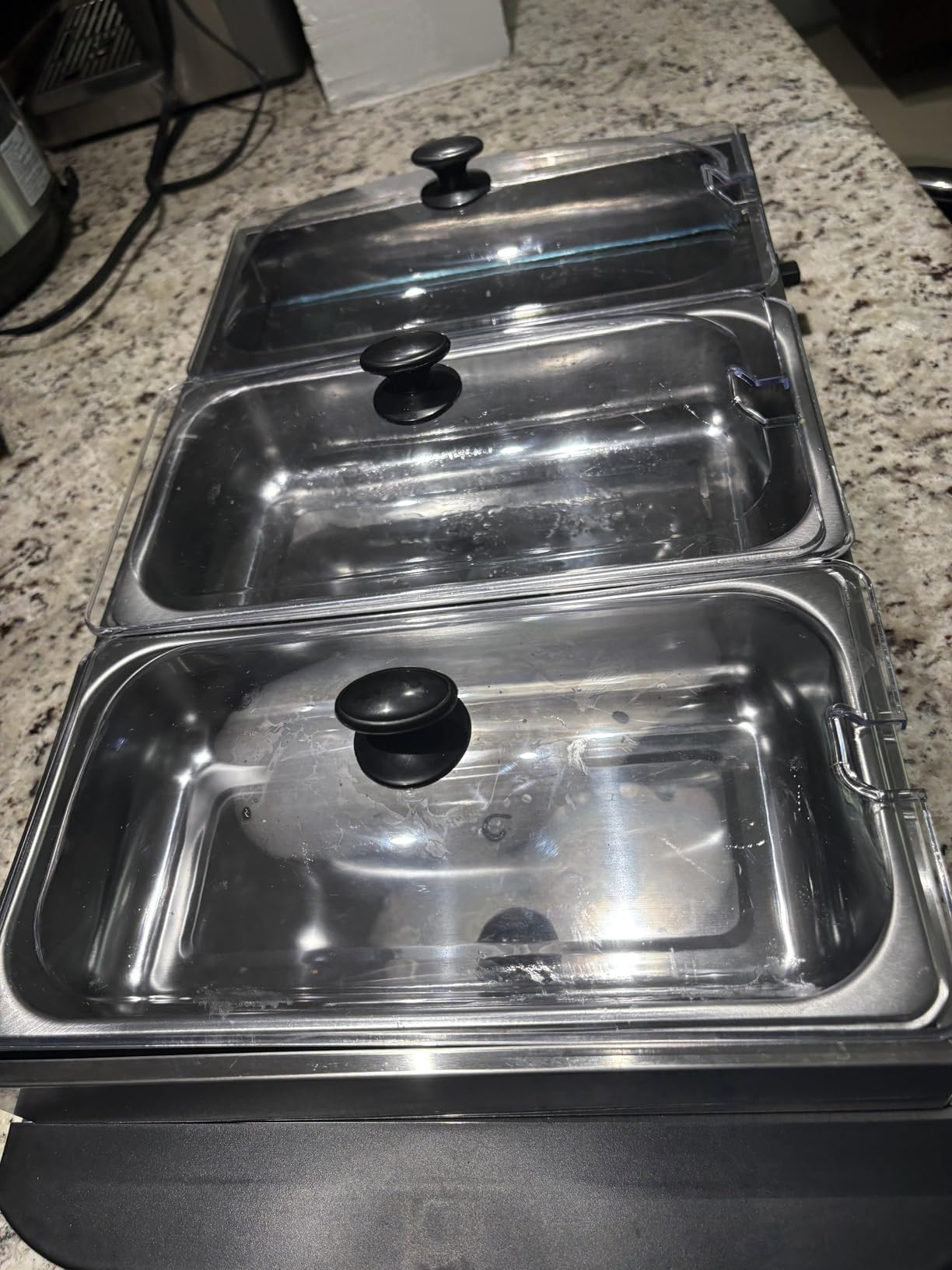 Elite Gourmet EWM-6122X Dual Buffet Server, 2 x 2.5 Qt, Stainless Steel customer photo 2