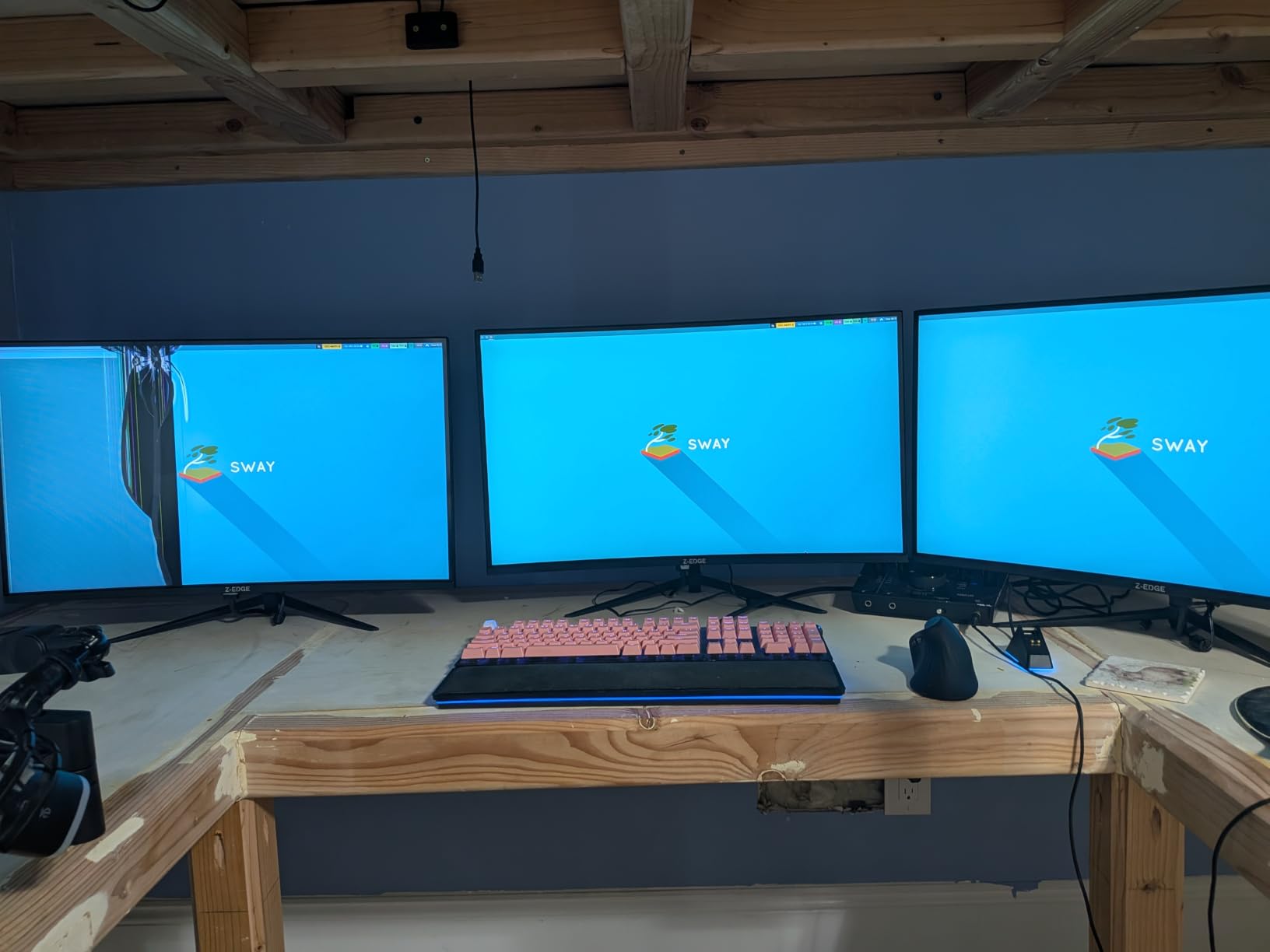 Z-Edge 27 inch 180Hz 165Hz Gaming Monitor, FHD 1080p, MPRT 1ms customer photo 1