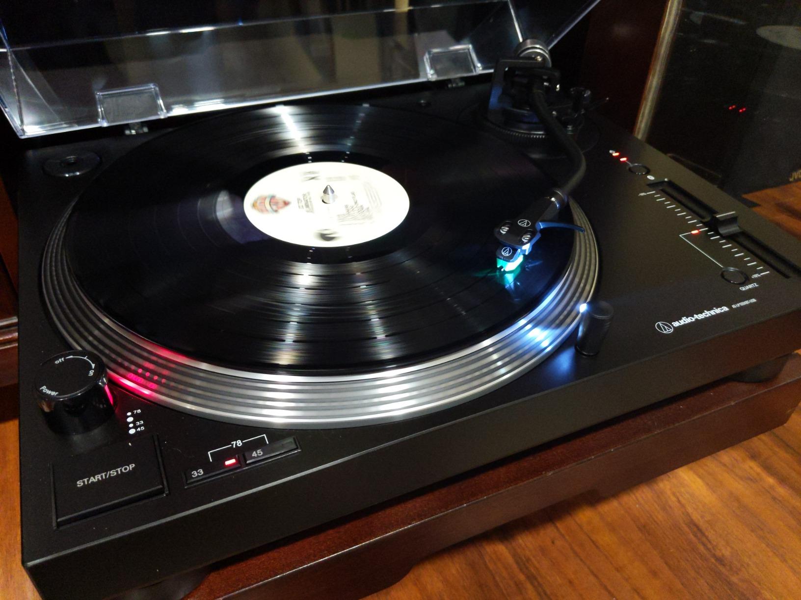 Audio-Technica AT-LP120XBT-USB-WH Wireless Direct-Drive Turntable (Analog, Wireless & USB), Fully Manual, 3 Speed, Convert Vinyl to Digital, Built-in Pre-Amp, White customer photo 1