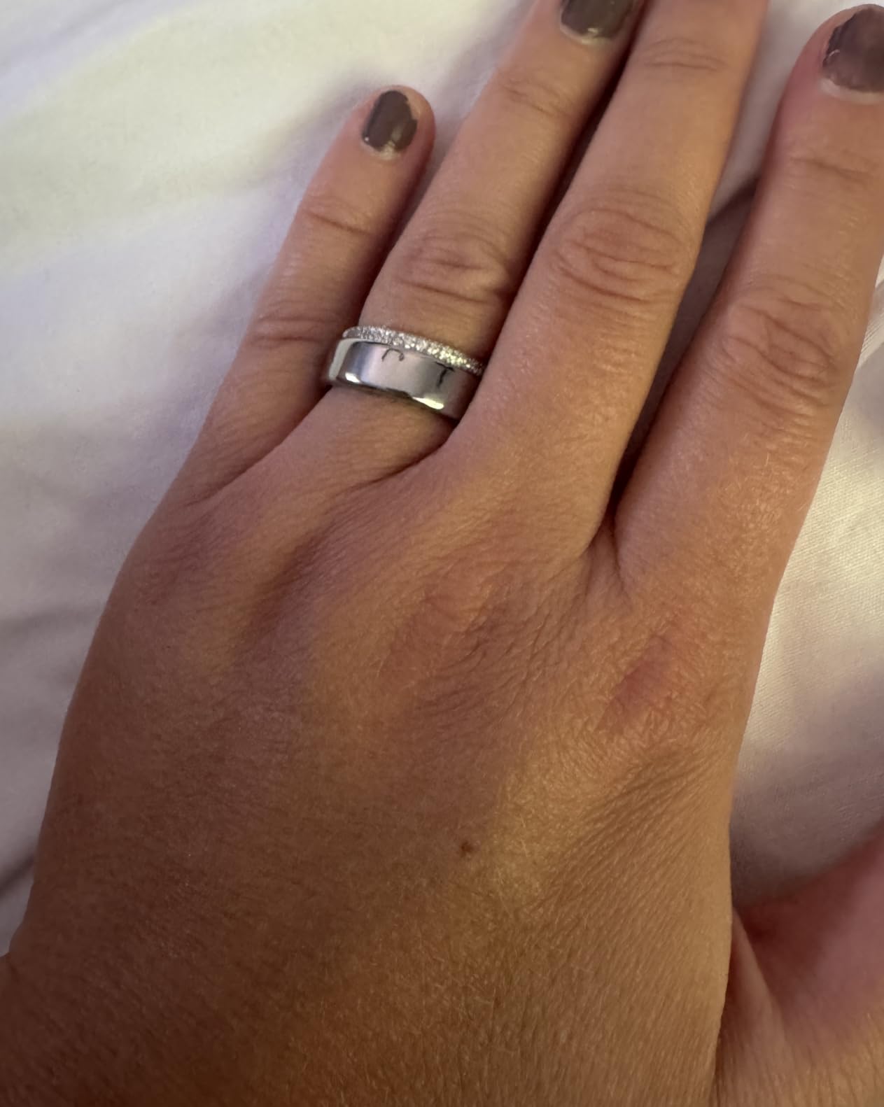 Oura Ring 5 Smart Wearable - Silver - Size 8 - Fitness & Sleep Tracker customer photo 1